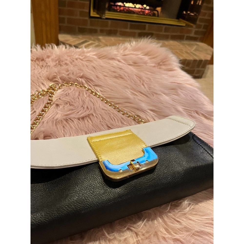 Beautiful Cache Colorblock Women’s Handbag - Picture 4 of 8